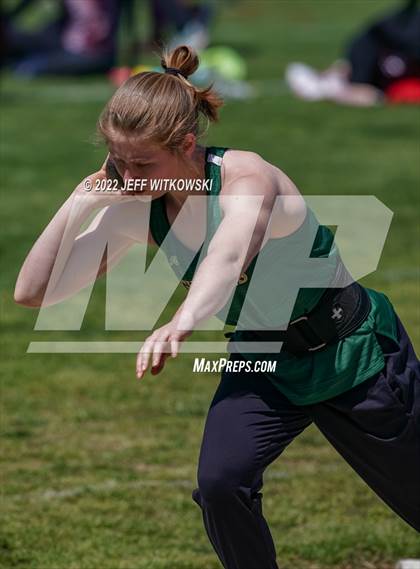 Thumbnail 2 in Apex Lions' Relays photogallery.