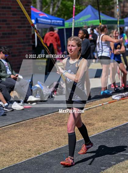 Thumbnail 3 in Apex Lions' Relays photogallery.