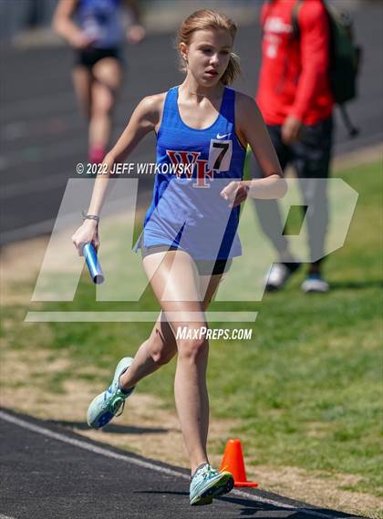 Thumbnail 1 in Apex Lions' Relays photogallery.