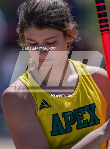 Thumbnail 1 in Apex Lions' Relays photogallery.