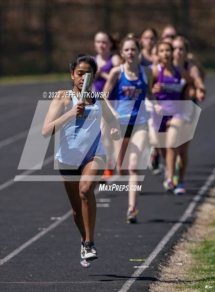 Thumbnail 3 in Apex Lions' Relays photogallery.
