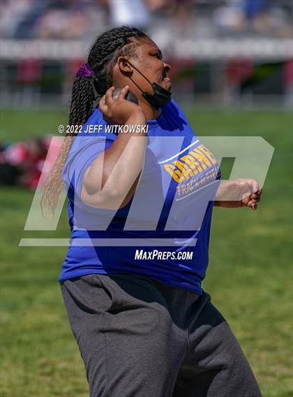 Thumbnail 3 in Apex Lions' Relays photogallery.