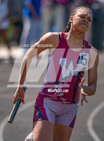 Thumbnail 2 in Apex Lions' Relays photogallery.