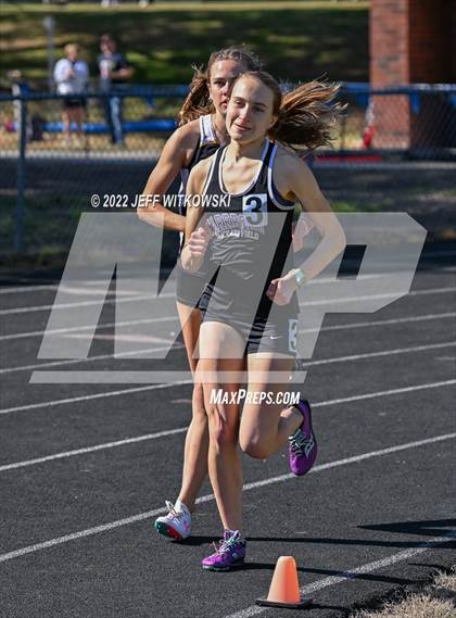 Thumbnail 2 in Apex Lions' Relays photogallery.