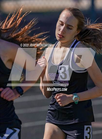 Thumbnail 2 in Apex Lions' Relays photogallery.