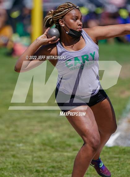 Thumbnail 3 in Apex Lions' Relays photogallery.