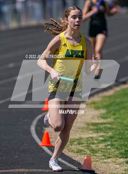 Thumbnail 1 in Apex Lions' Relays photogallery.