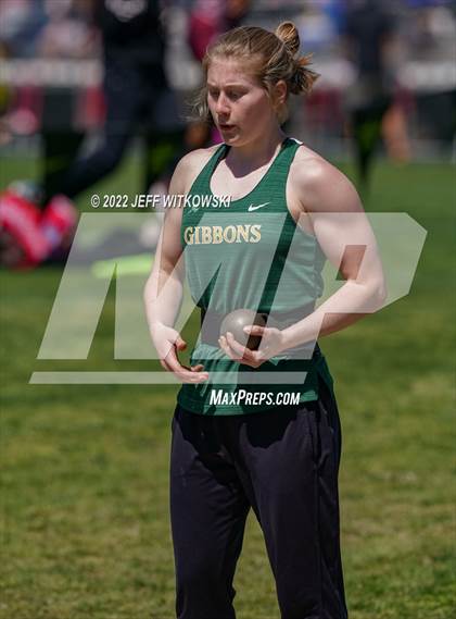 Thumbnail 1 in Apex Lions' Relays photogallery.