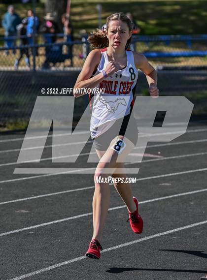 Thumbnail 1 in Apex Lions' Relays photogallery.