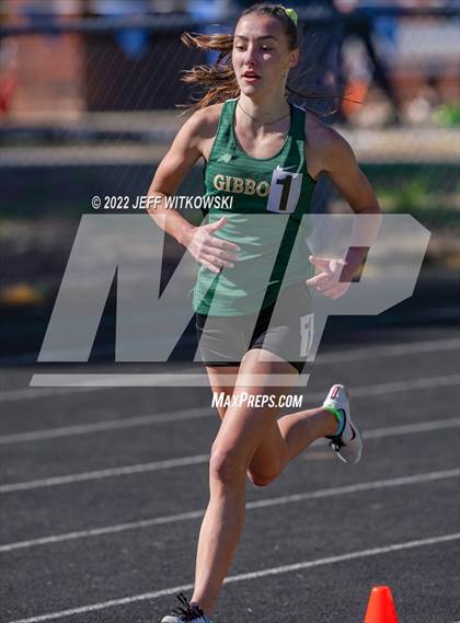 Thumbnail 2 in Apex Lions' Relays photogallery.
