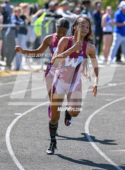 Thumbnail 1 in Apex Lions' Relays photogallery.