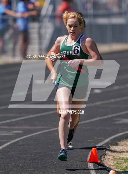 Thumbnail 3 in Apex Lions' Relays photogallery.