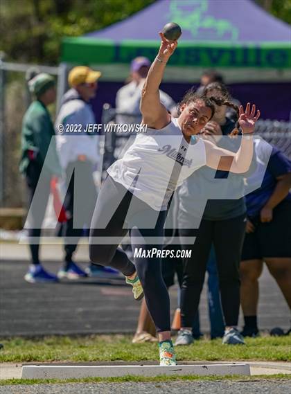 Thumbnail 2 in Apex Lions' Relays photogallery.
