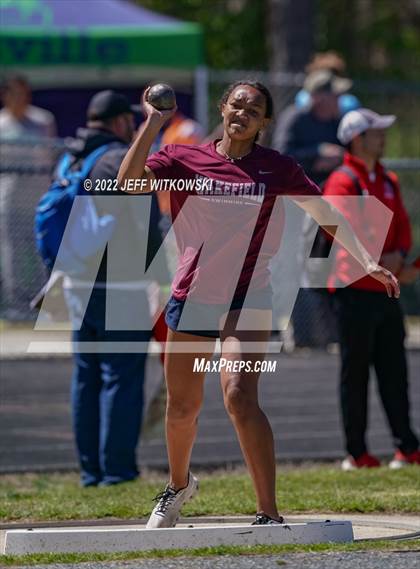 Thumbnail 3 in Apex Lions' Relays photogallery.