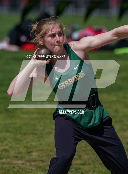 Thumbnail 3 in Apex Lions' Relays photogallery.