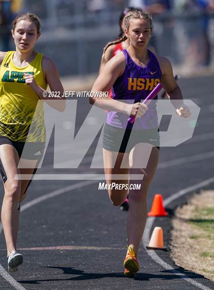 Thumbnail 3 in Apex Lions' Relays photogallery.
