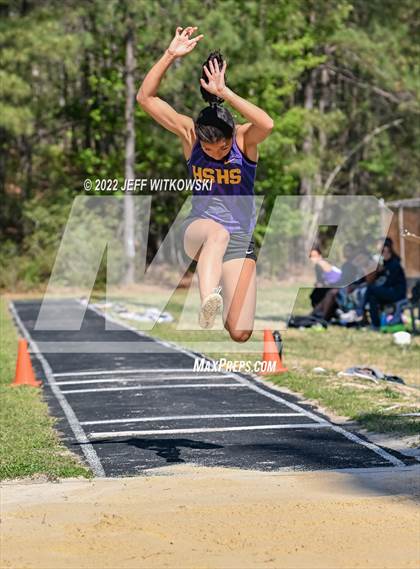 Thumbnail 2 in Apex Lions' Relays photogallery.