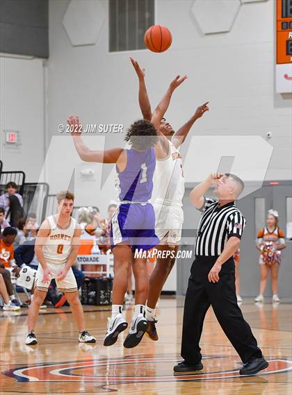 Thumbnail 1 in Caldwell vs Florence photogallery.