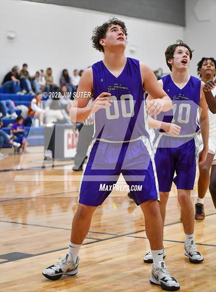 Thumbnail 2 in Caldwell vs Florence photogallery.