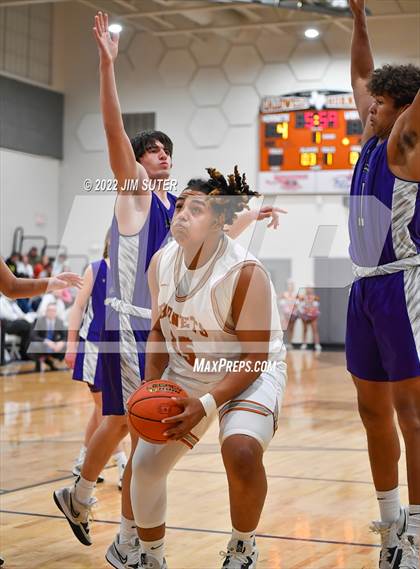 Thumbnail 2 in Caldwell vs Florence photogallery.