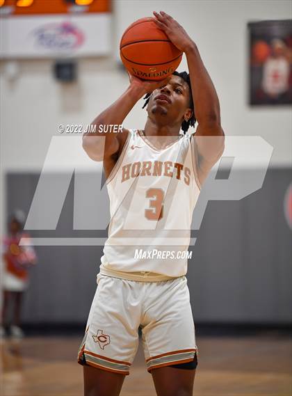 Thumbnail 2 in Caldwell vs Florence photogallery.