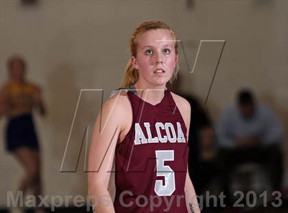 Thumbnail 2 in Gatlinburg-Pittman vs. Alcoa (TSSAA 2AA Regional Semifinal) photogallery.