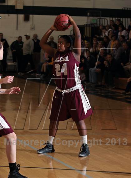 Thumbnail 1 in Gatlinburg-Pittman vs. Alcoa (TSSAA 2AA Regional Semifinal) photogallery.