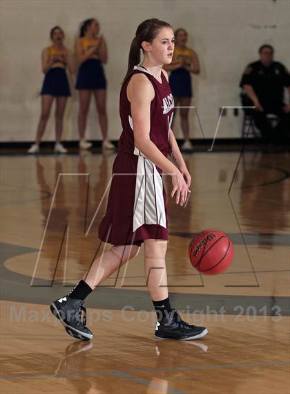 Thumbnail 2 in Gatlinburg-Pittman vs. Alcoa (TSSAA 2AA Regional Semifinal) photogallery.