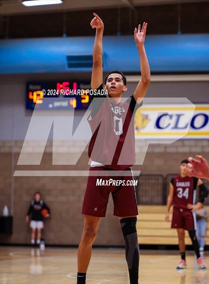Thumbnail 1 in Fresno Christian vs. Ridgeview photogallery.