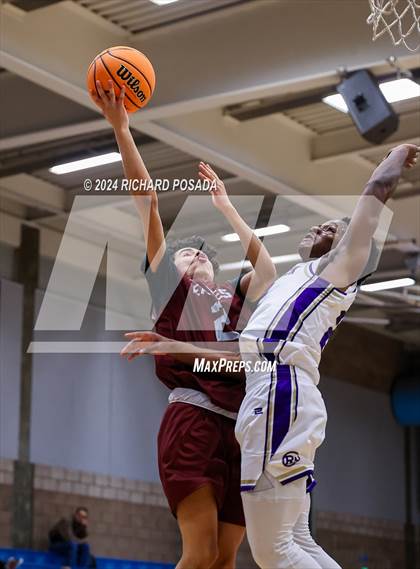 Thumbnail 3 in Fresno Christian vs. Ridgeview photogallery.