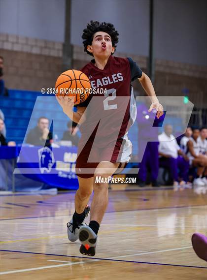 Thumbnail 2 in Fresno Christian vs. Ridgeview photogallery.