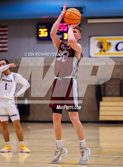 Thumbnail 3 in Fresno Christian vs. Ridgeview photogallery.