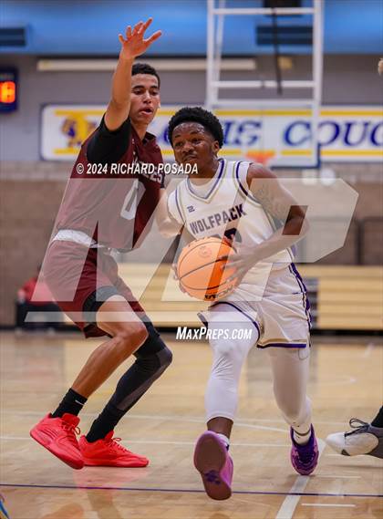 Thumbnail 3 in Fresno Christian vs. Ridgeview photogallery.