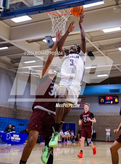 Thumbnail 2 in Fresno Christian vs. Ridgeview photogallery.