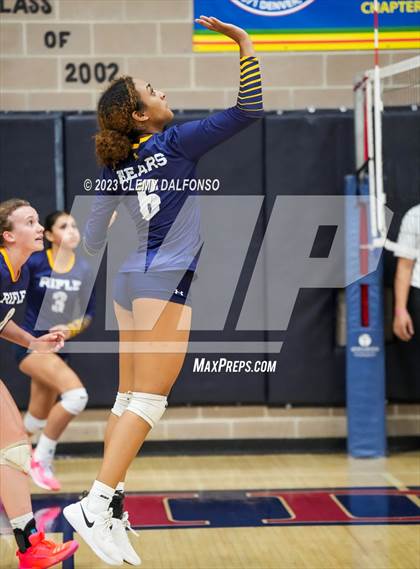 Thumbnail 2 in Rifle vs Rocky Mountain (Dakota Ridge Varsity Tournament) photogallery.