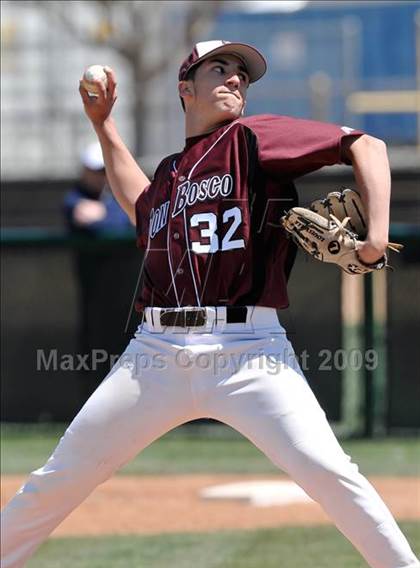 Thumbnail 3 in Don Bosco Prep vs. Spanish Fork (Anderson Bat National Classic) photogallery.