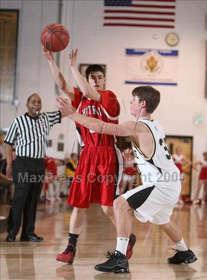 Thumbnail 1 in Grand Junction Central vs. Arapahoe (5A 2nd Round) photogallery.