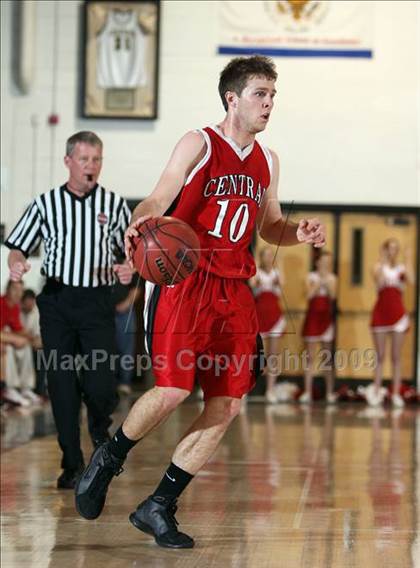 Thumbnail 1 in Grand Junction Central vs. Arapahoe (5A 2nd Round) photogallery.