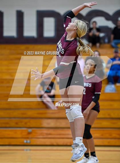 Thumbnail 2 in Center @ Jefferson JV photogallery.