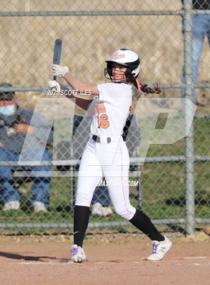 Thumbnail 2 in Fisher Catholic vs Amanda-Clearcreek photogallery.