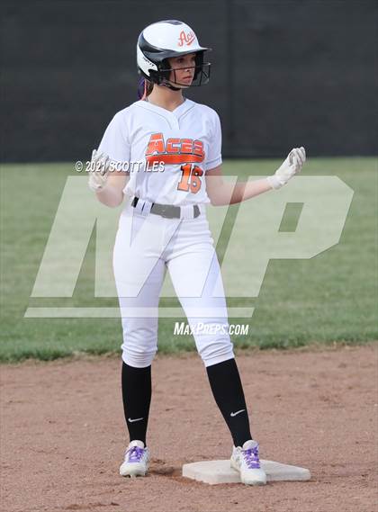 Thumbnail 2 in Fisher Catholic vs Amanda-Clearcreek photogallery.