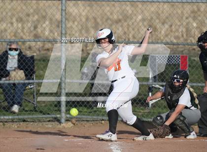 Thumbnail 2 in Fisher Catholic vs Amanda-Clearcreek photogallery.
