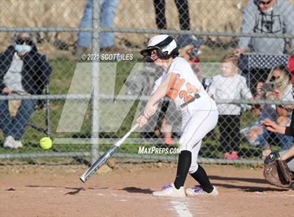 Thumbnail 2 in Fisher Catholic vs Amanda-Clearcreek photogallery.