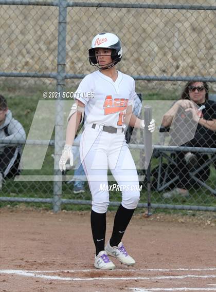 Thumbnail 1 in Fisher Catholic vs Amanda-Clearcreek photogallery.