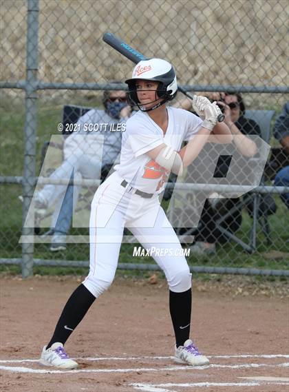 Thumbnail 3 in Fisher Catholic vs Amanda-Clearcreek photogallery.