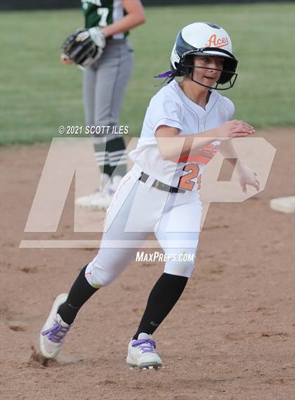 Thumbnail 1 in Fisher Catholic vs Amanda-Clearcreek photogallery.