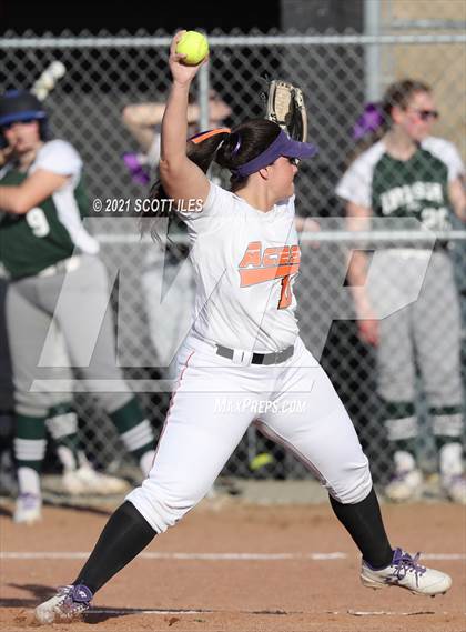 Thumbnail 3 in Fisher Catholic vs Amanda-Clearcreek photogallery.