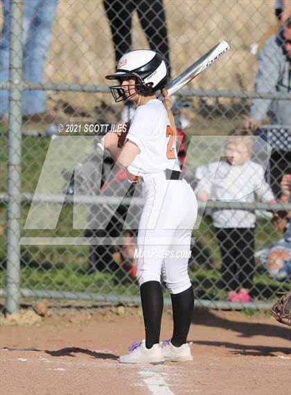 Thumbnail 1 in Fisher Catholic vs Amanda-Clearcreek photogallery.