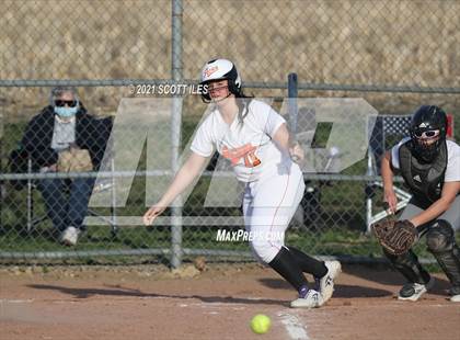 Thumbnail 3 in Fisher Catholic vs Amanda-Clearcreek photogallery.