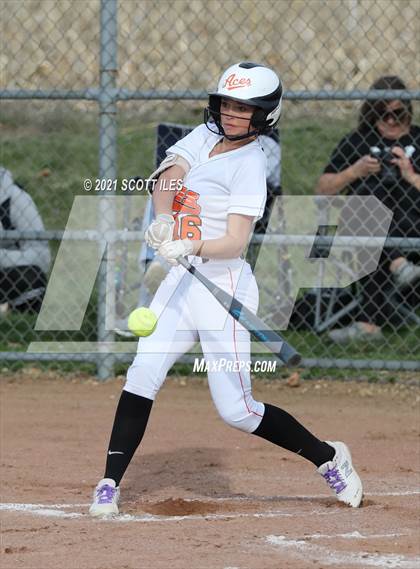 Thumbnail 1 in Fisher Catholic vs Amanda-Clearcreek photogallery.